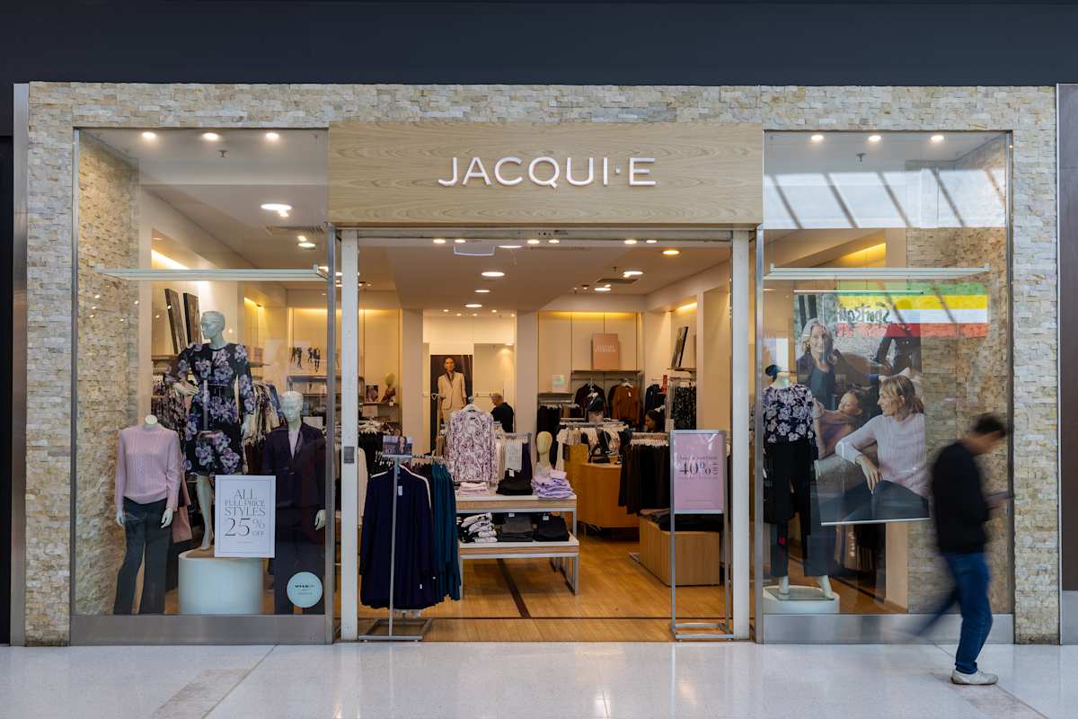Jacqui E storefront image