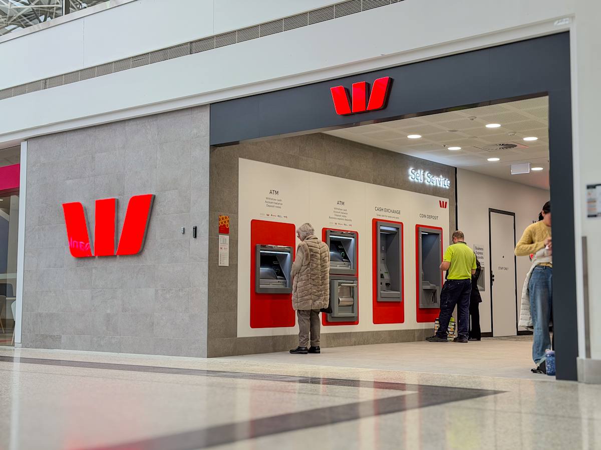 Westpac & St.George - Storefront - Woden