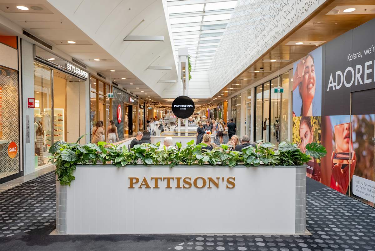 Pattison's Petite storefront image