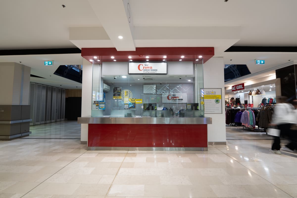 Crown Currency Exchange storefront image