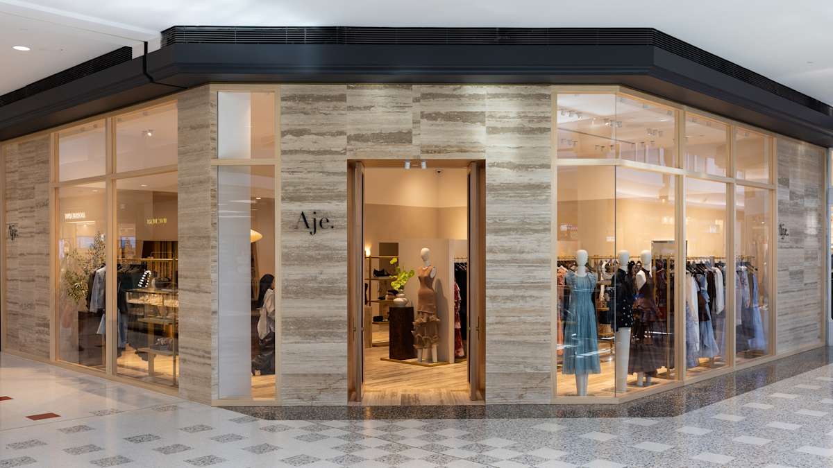 Aje storefront