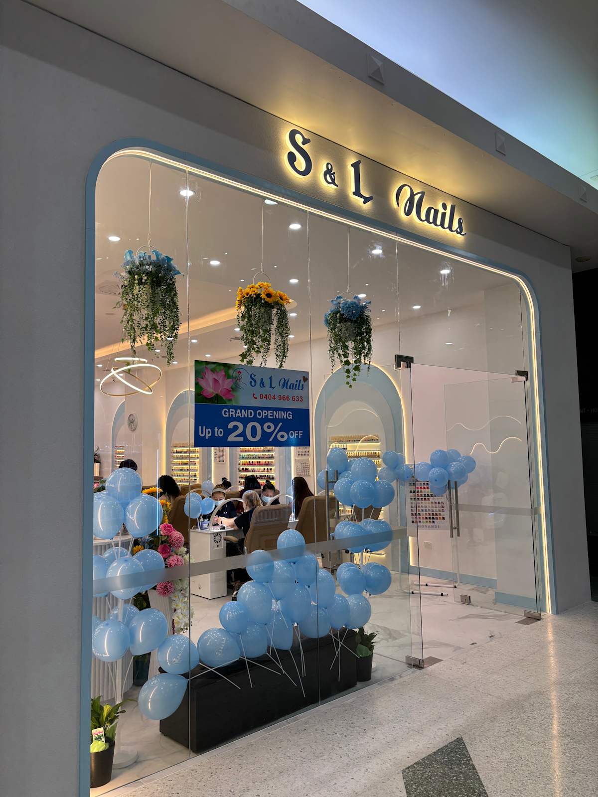 S&L Nails storefront image