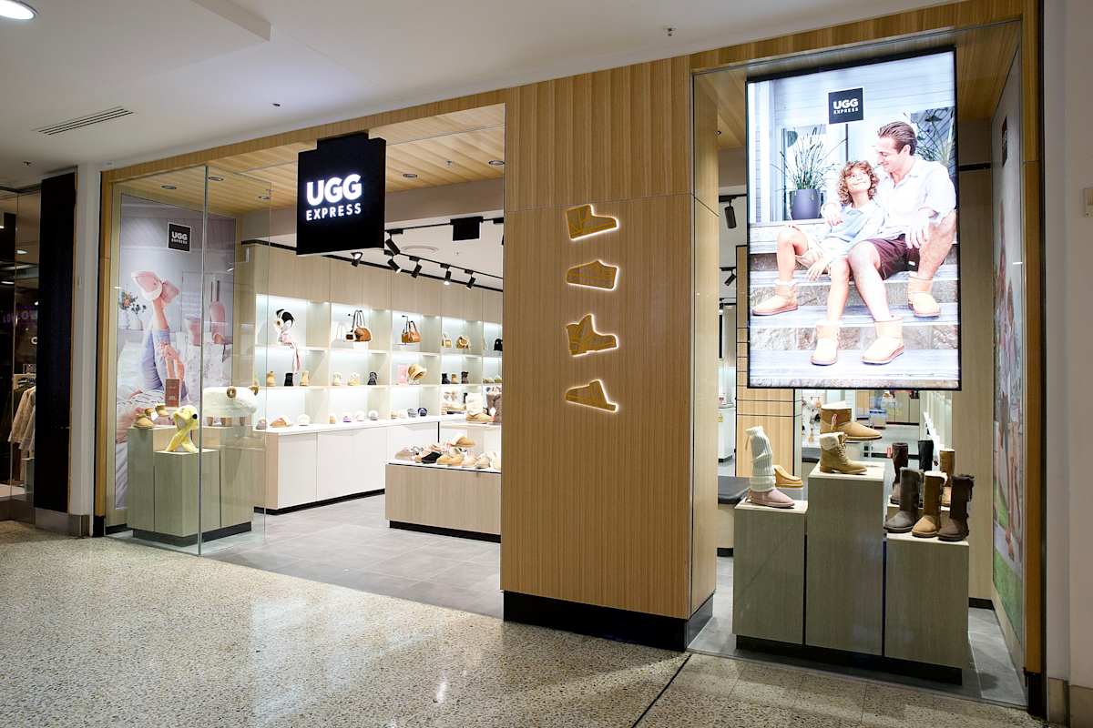 Ugg Express storefront image