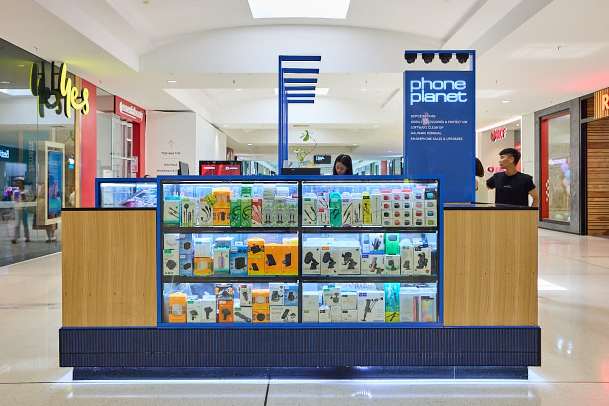 Phone Planet storefront image