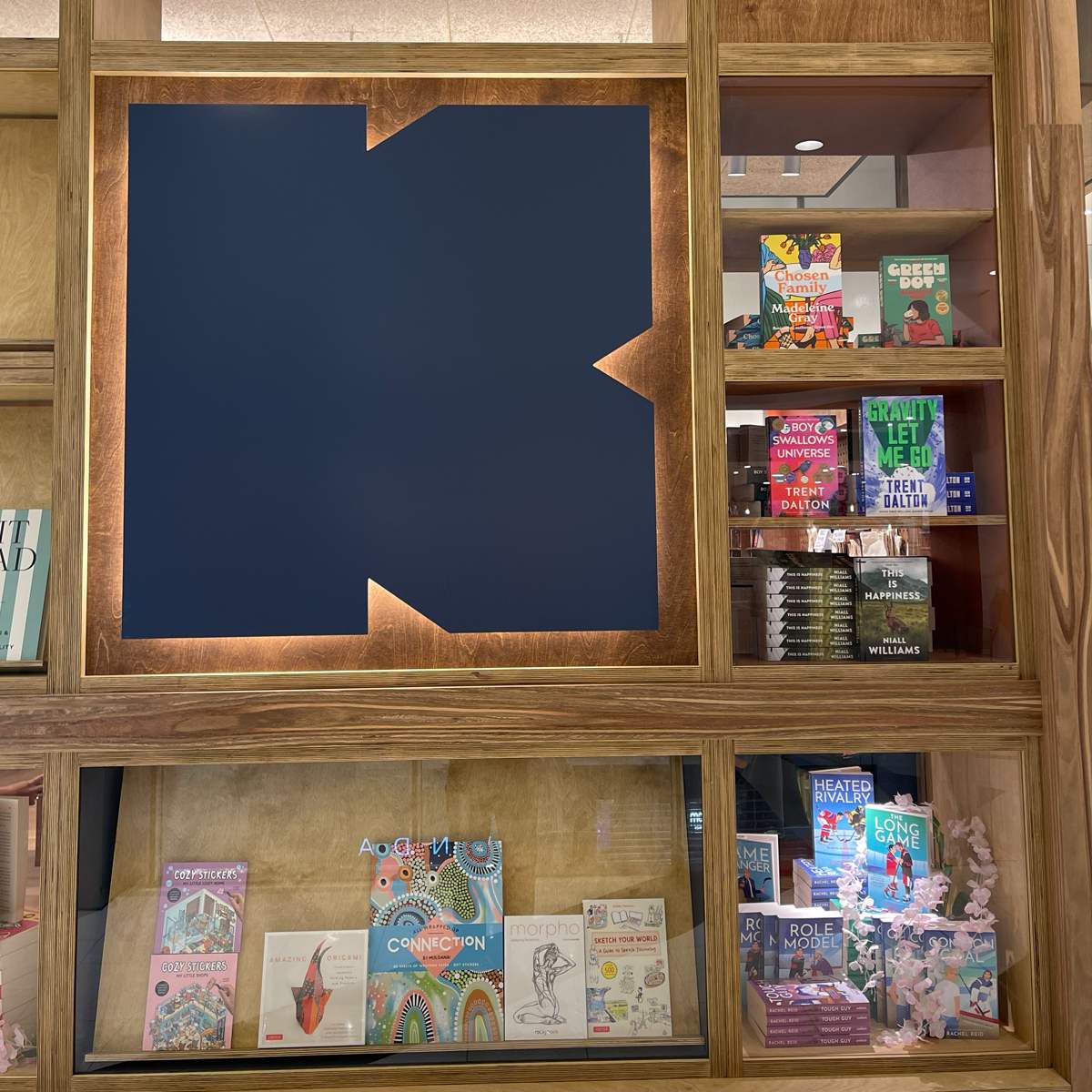 Books Kinokuniya
