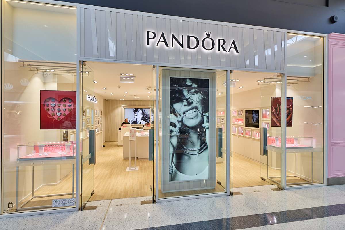 Pandora storefront image
