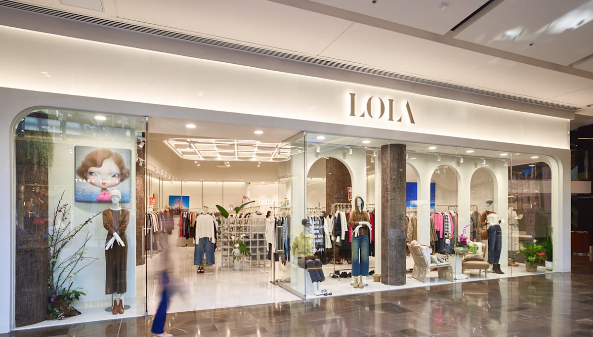 Lola storefront image
