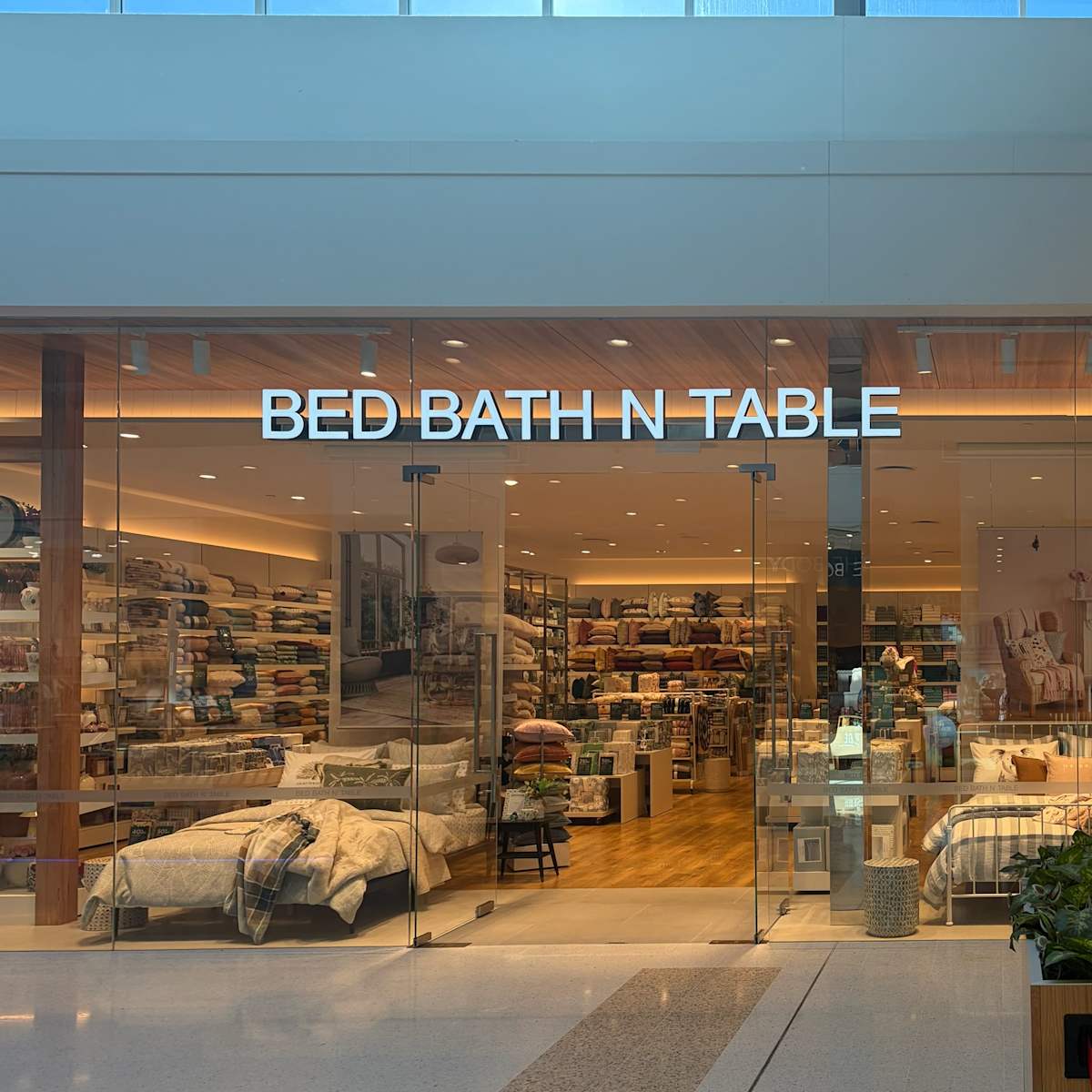 Bed Bath N' Table storefront image