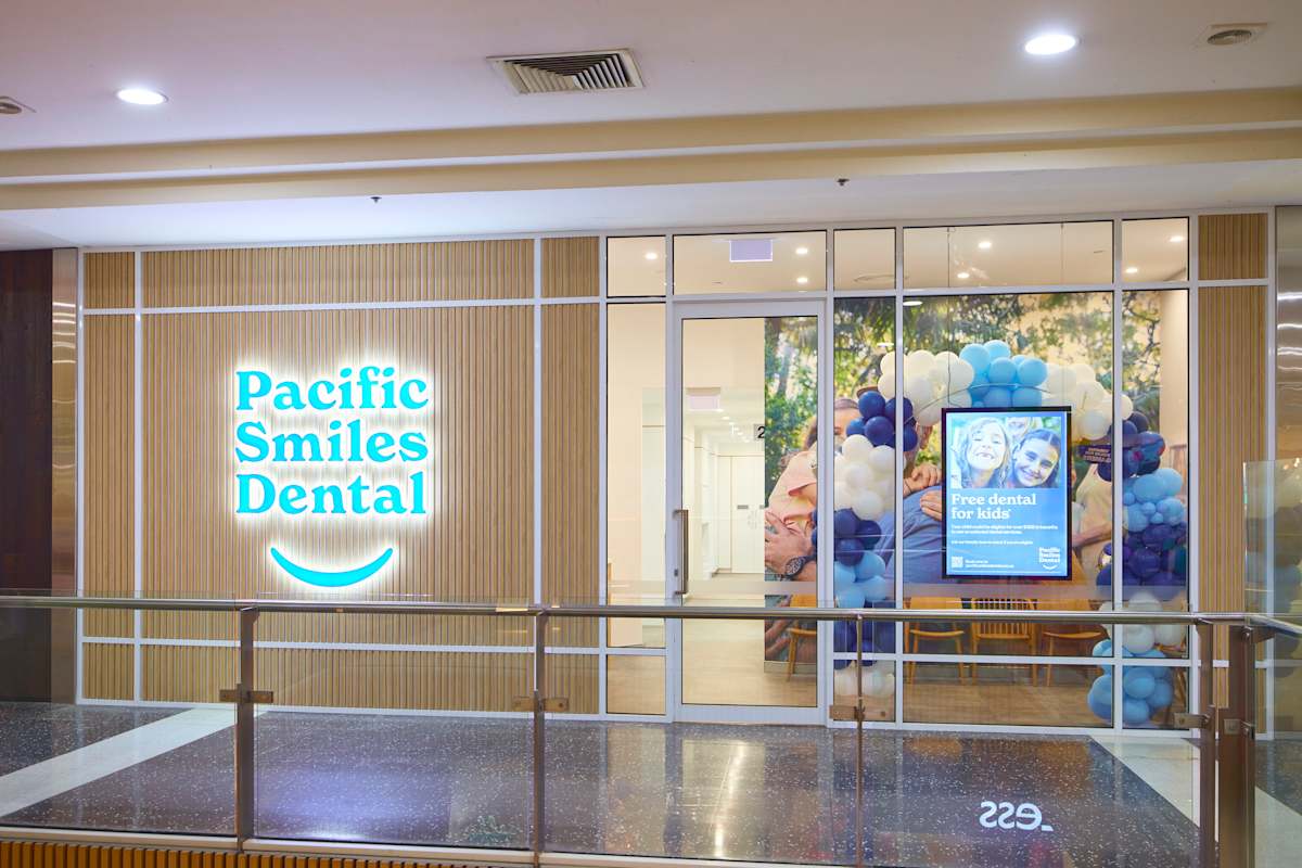 Pacific Smiles storefront image