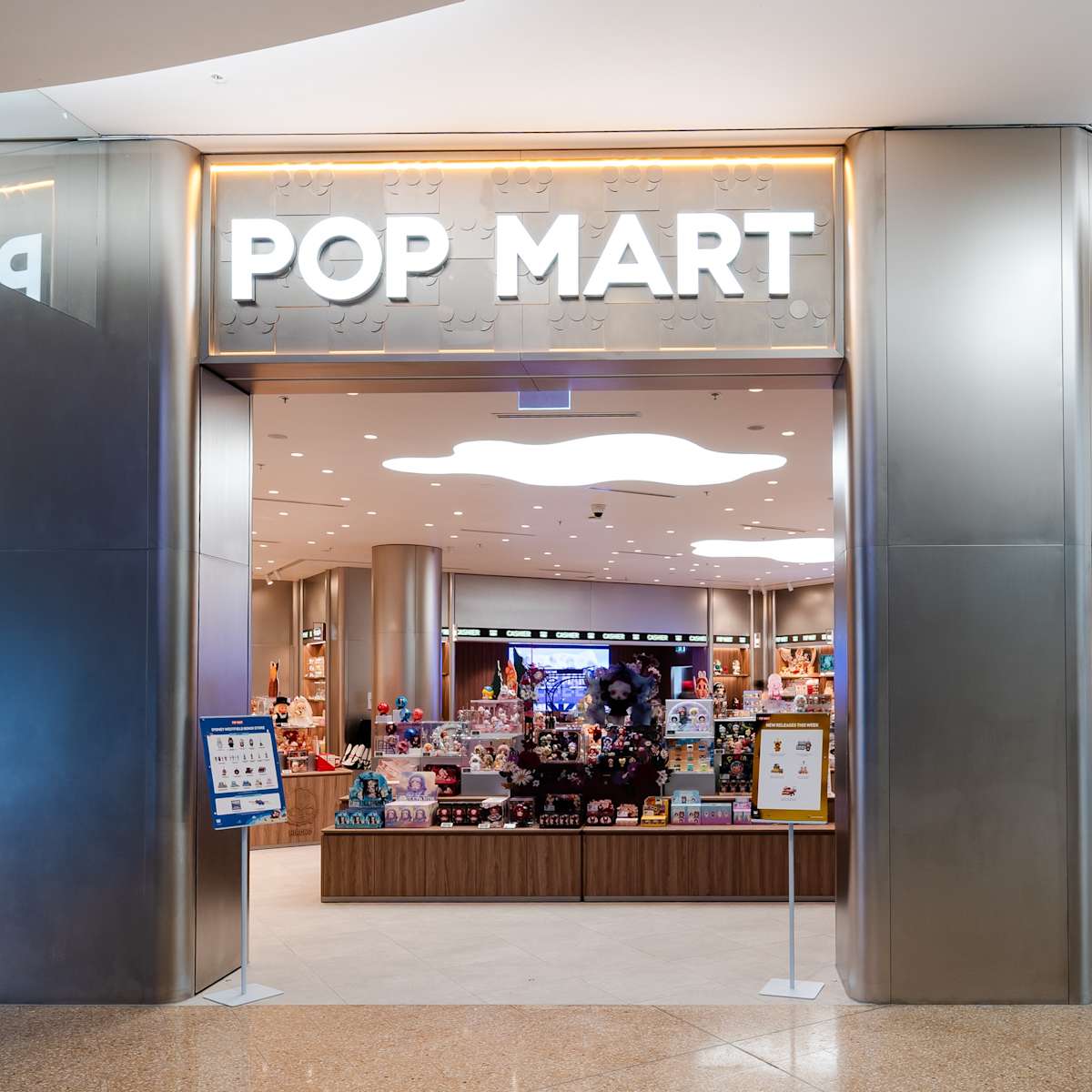 POPMART STORE FRONT