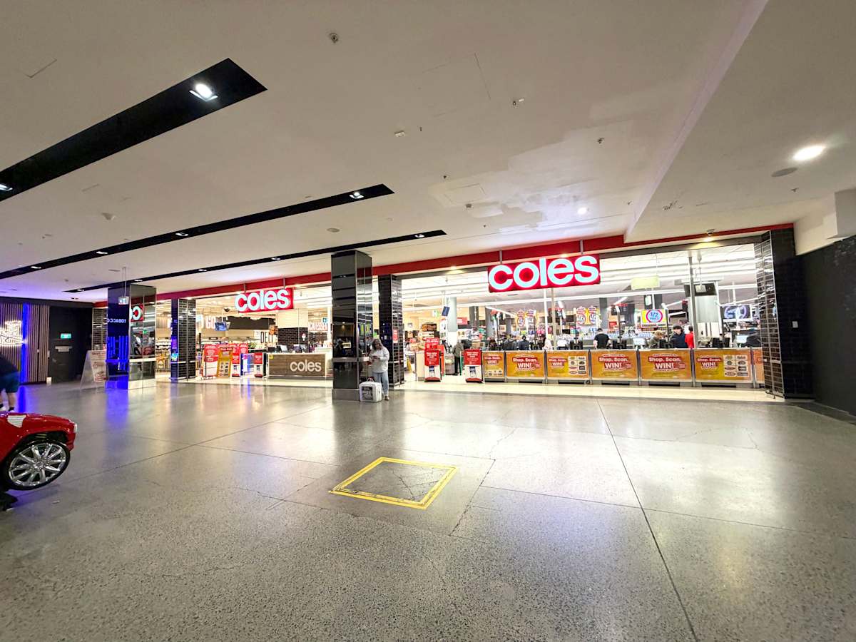 Coles storefront image