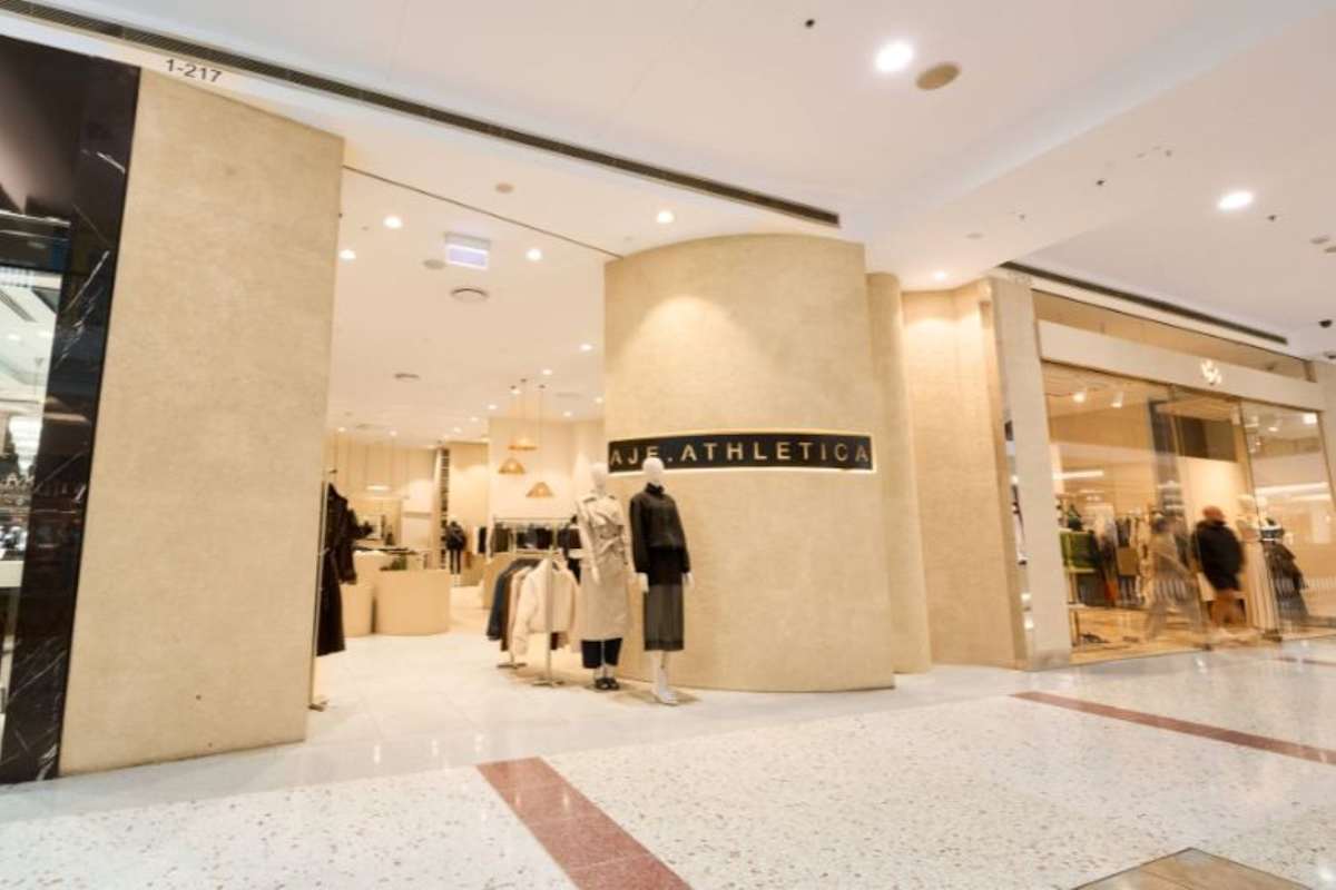 AJE ATHLETICA storefront image