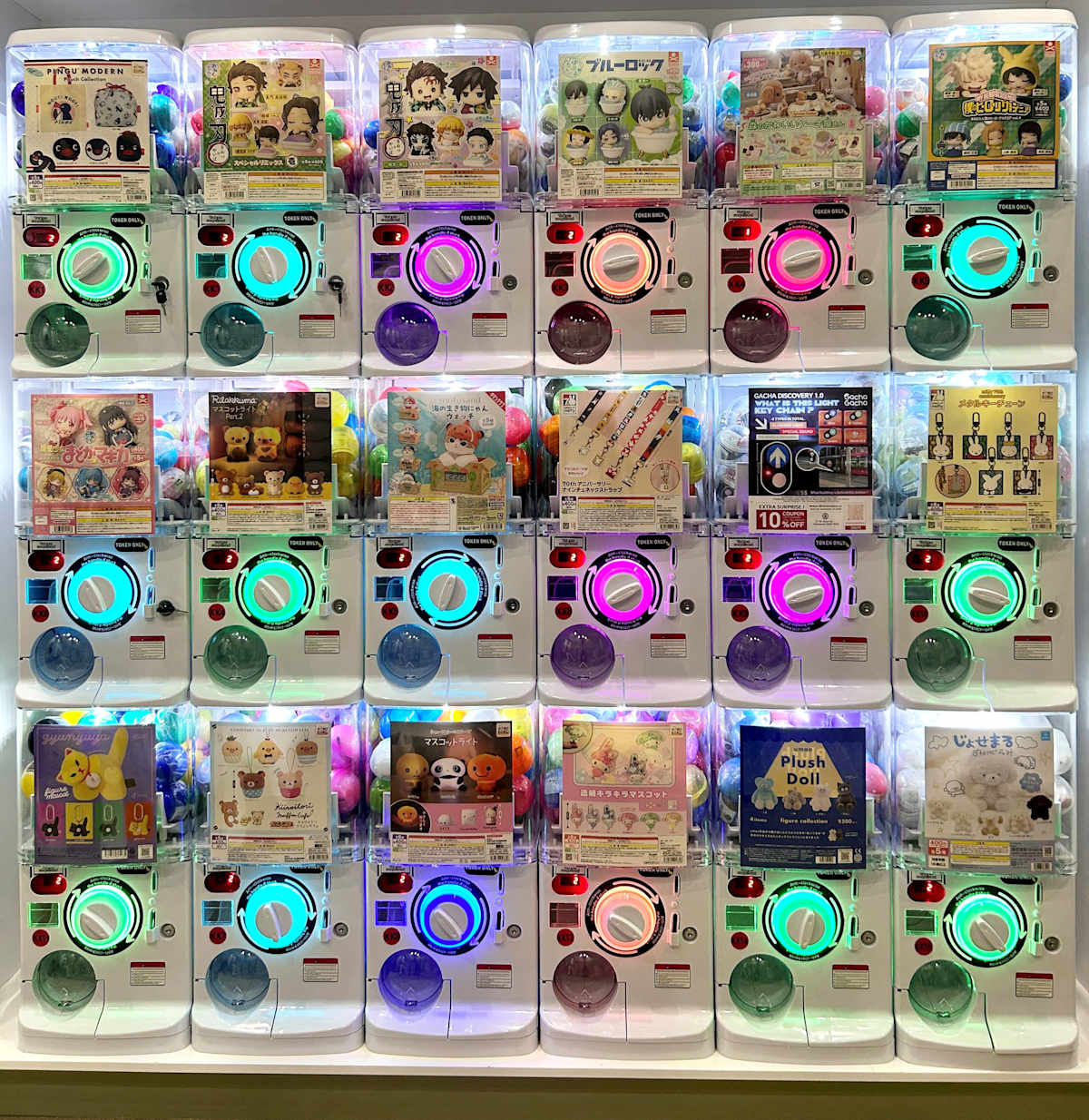 An image of vending toys at Kiki Lala. 