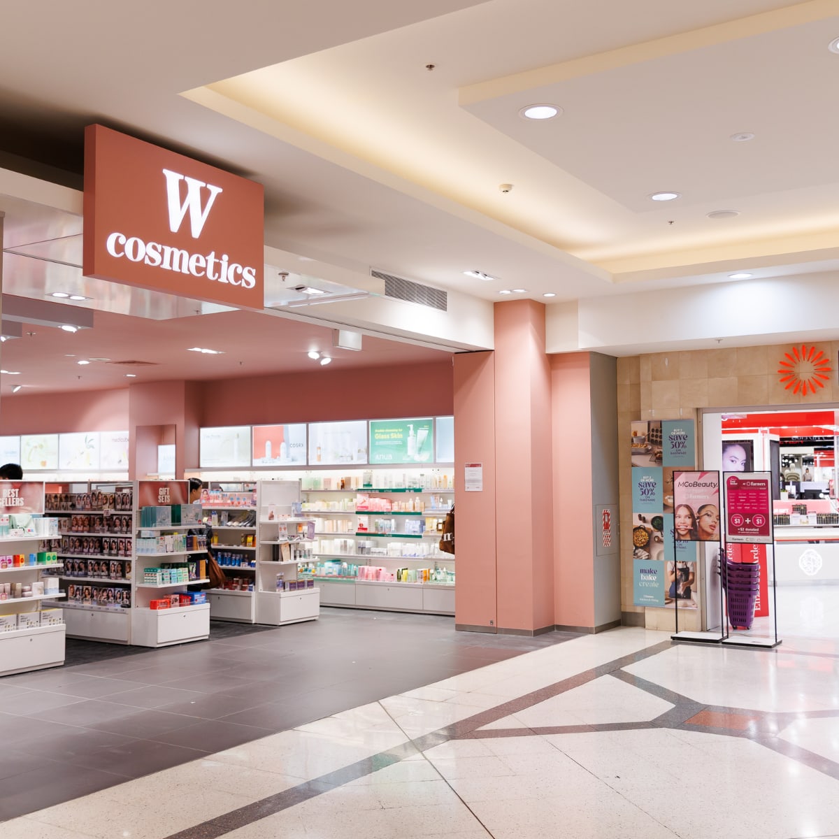 W cosmetics storefront image