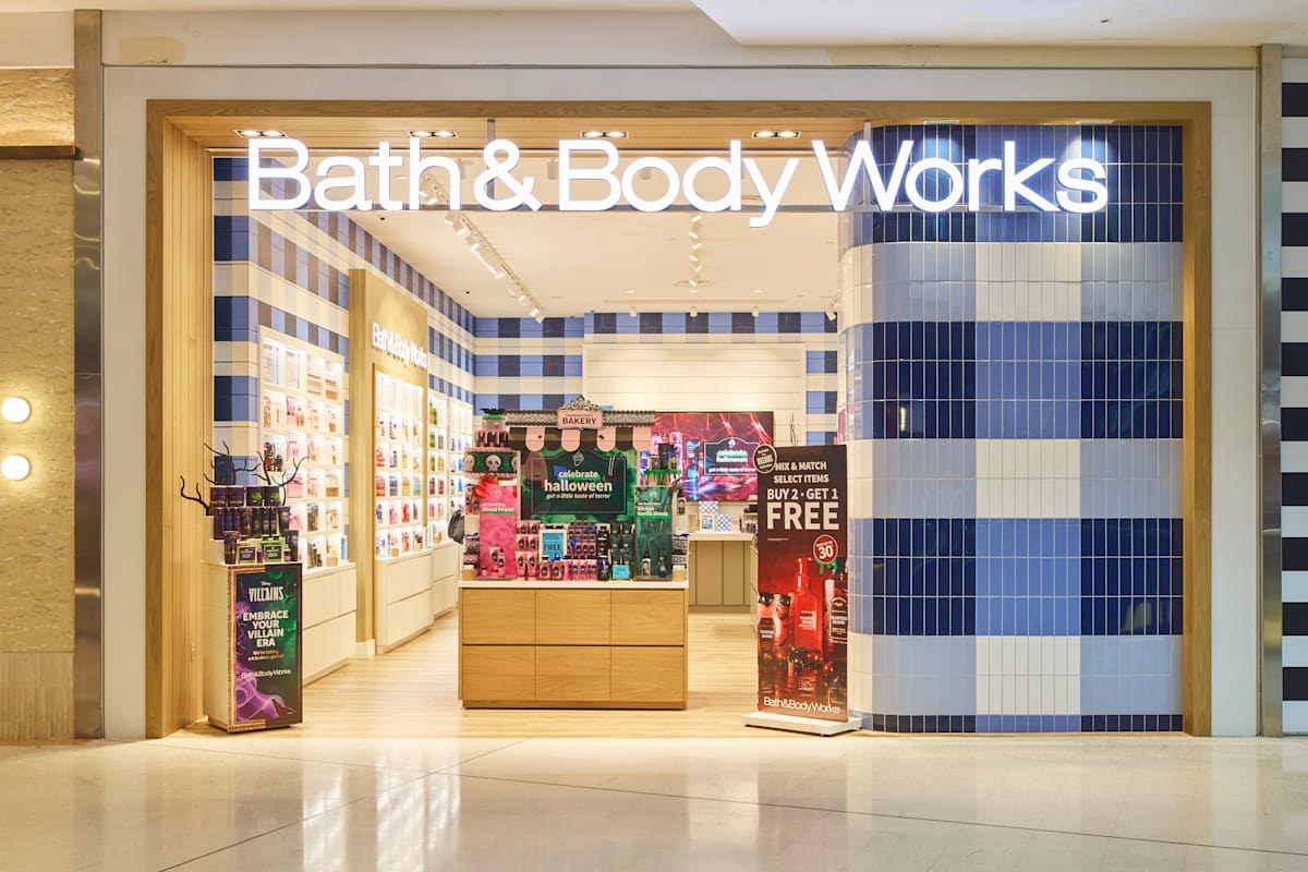 Bath & Body Works storefront image