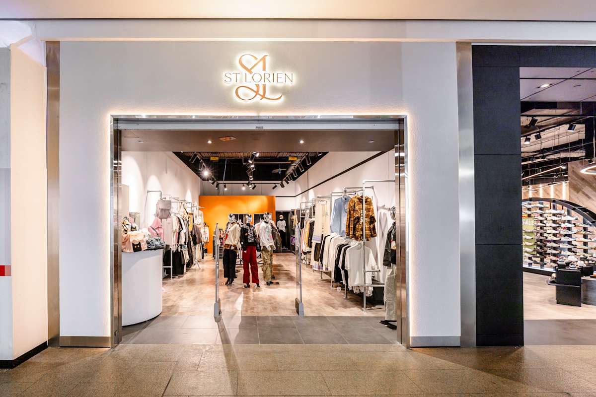 St Lorien storefront image
