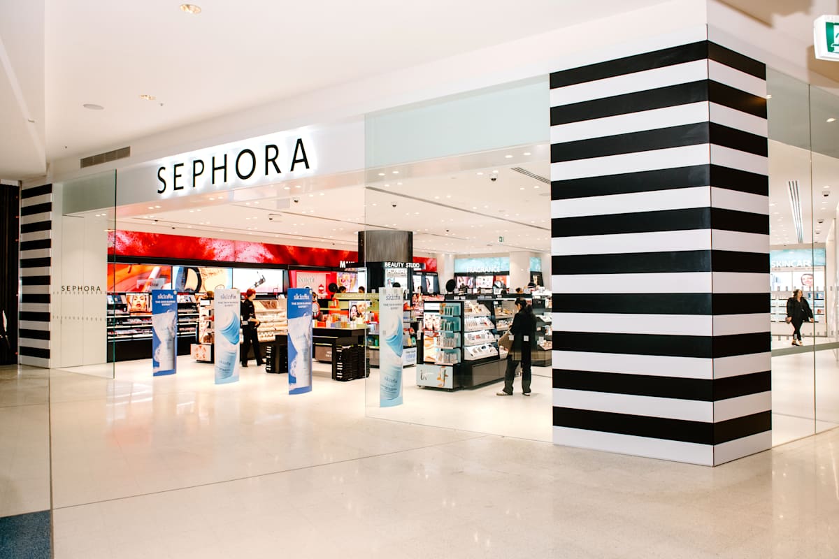 Sephora storefront image