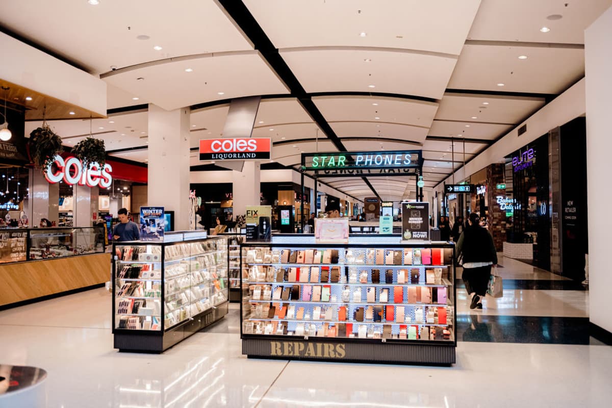 Star Phones storefront image