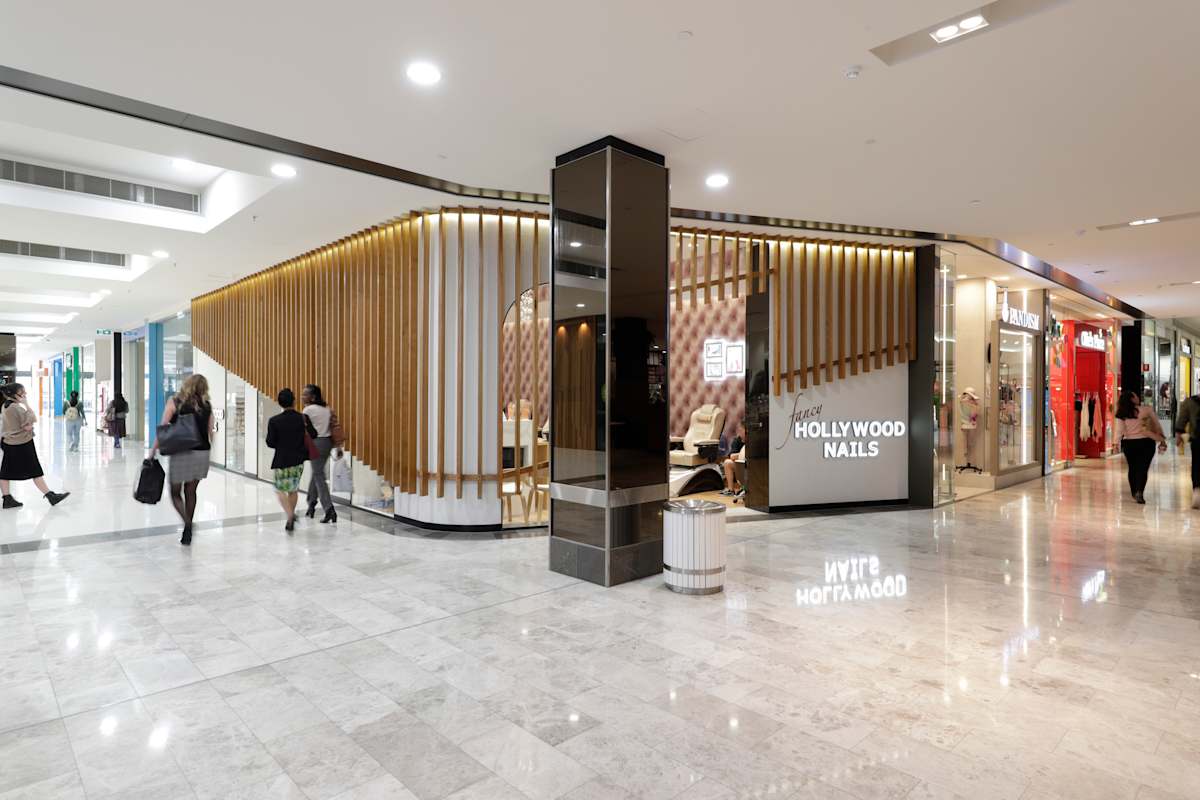 Fancy Hollywood Nails storefront image
