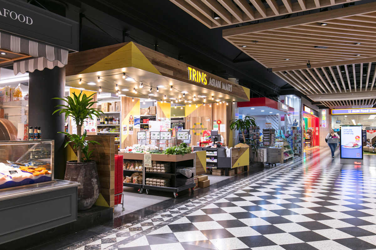 Trin's Asian Mart storefront image