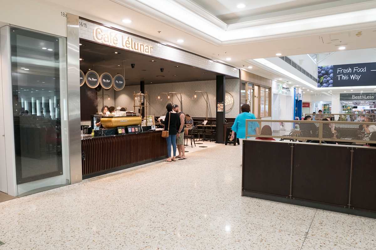 Cafe LeLunar storefront image