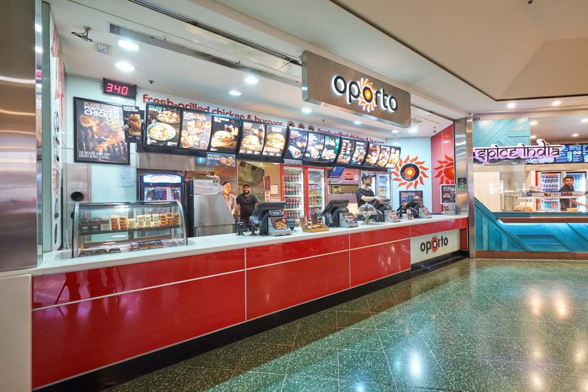 Oporto  storefront image
