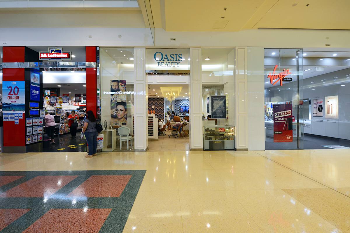 Oasis Nail Bar storefront image