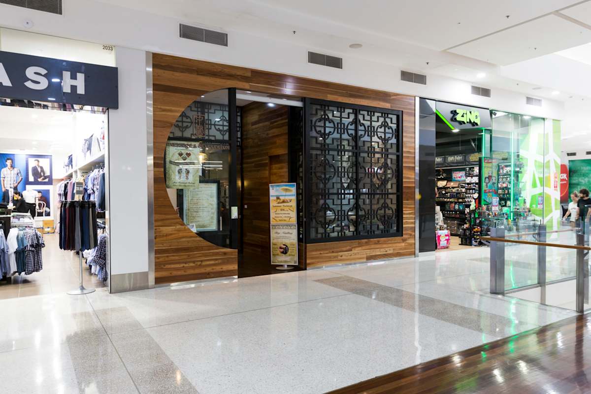 Lee Massage & Acupuncture storefront image