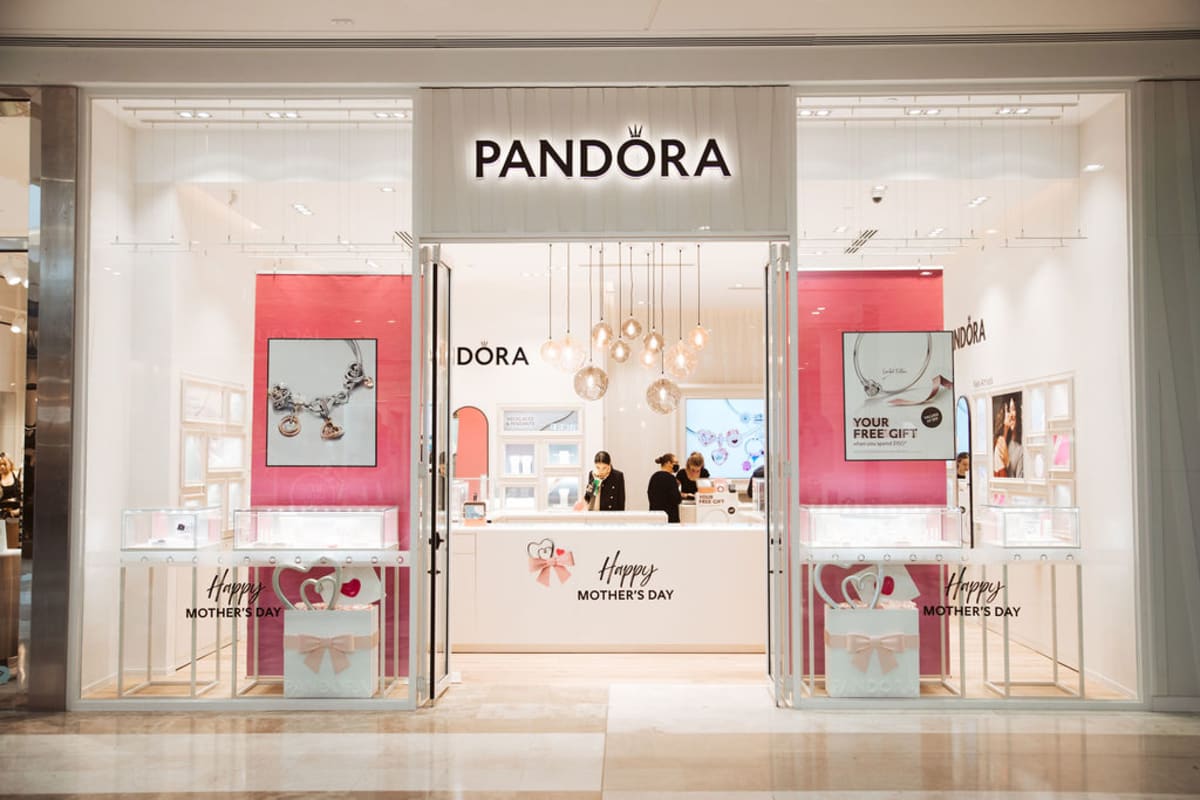 Pandora storefront image