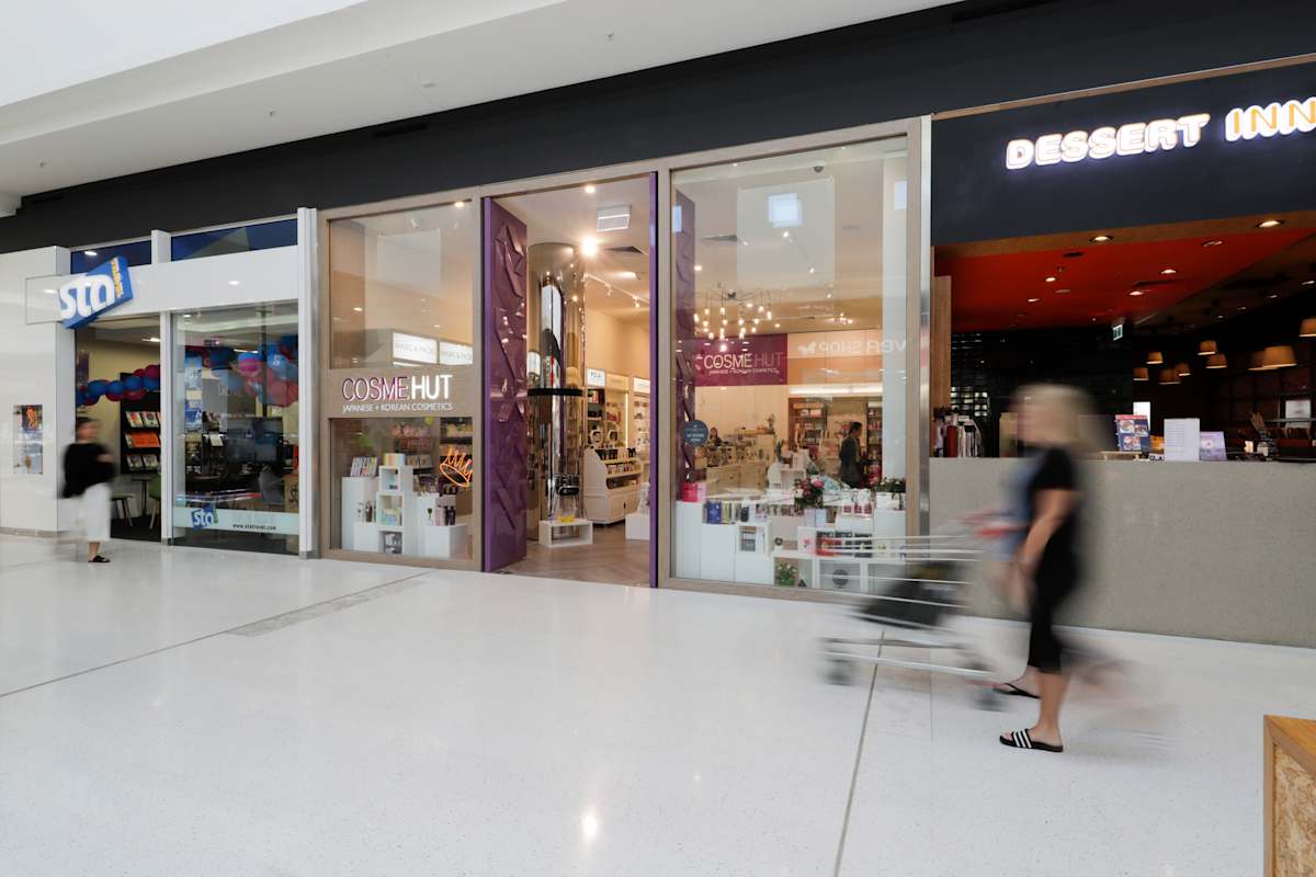 Cosme Hut at Westfield Carousel