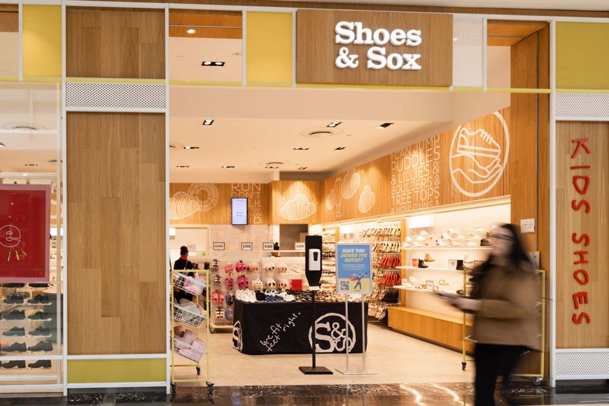 Shoes & Sox storefront image
