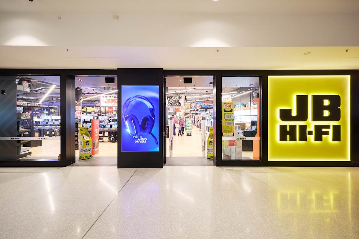 JB HI-FI  storefront image