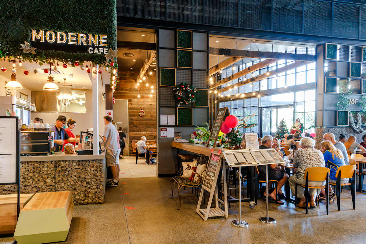 Moderne Cafe storefront image