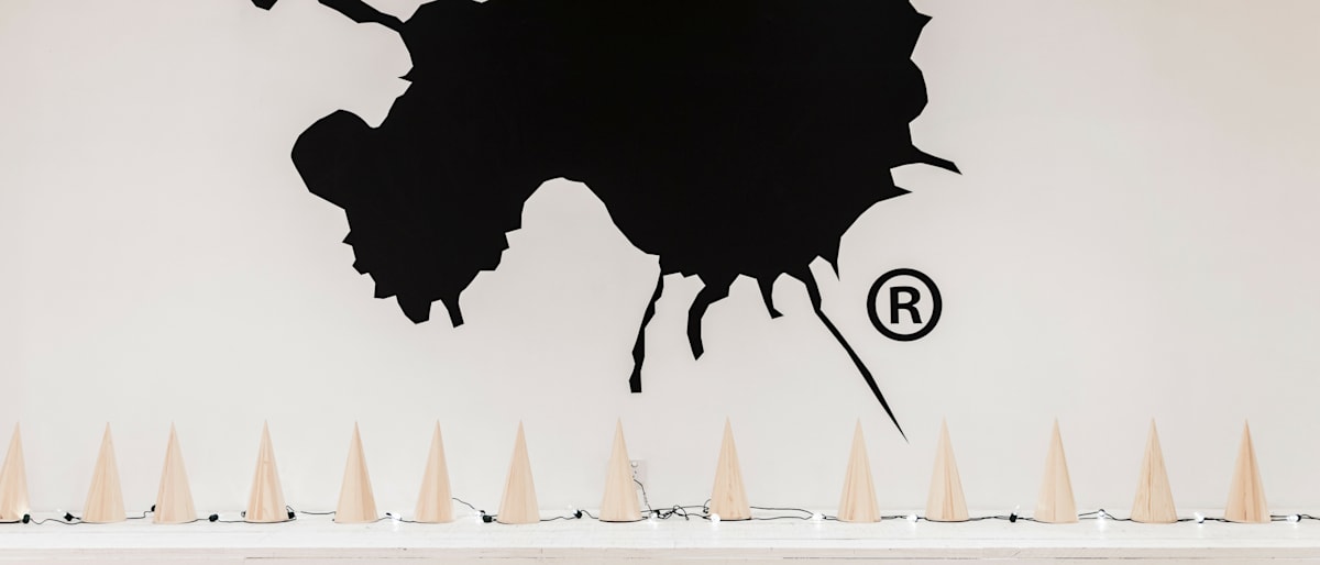 Splatter hero 2400 x 1028
