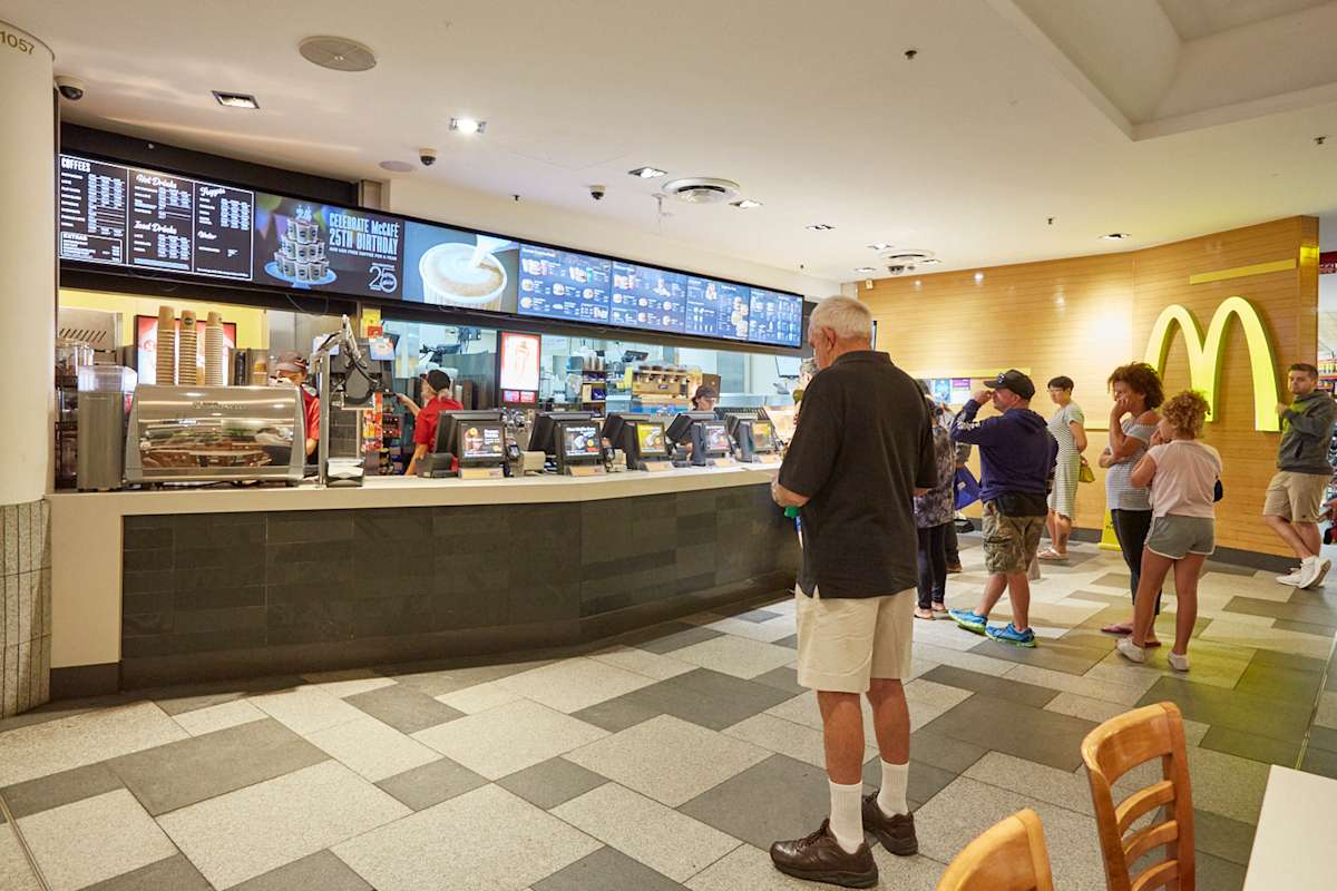 McDonald's storefront image
