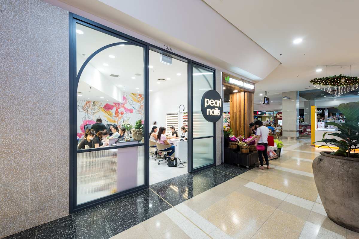Pearl Nails (Closed) storefront image