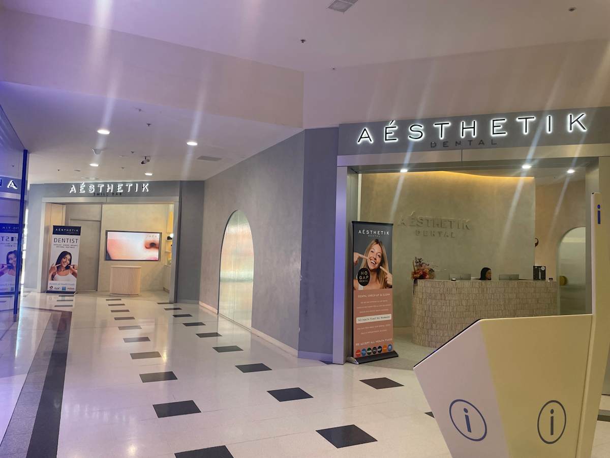 Aesthetik Dental storefront image