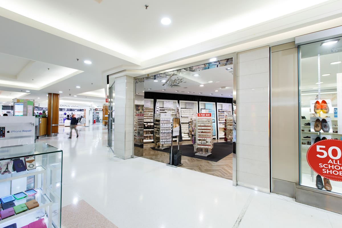 Lovisa  storefront image