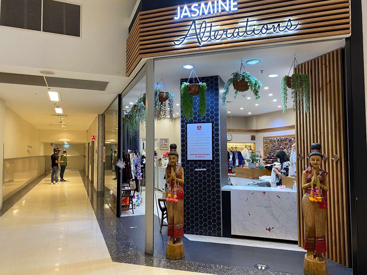 Jasmine Alterations Studio storefront image
