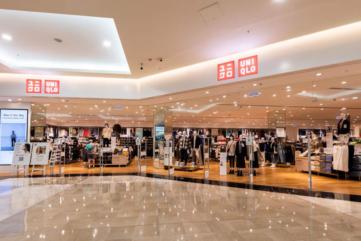 UNIQLO storefront image