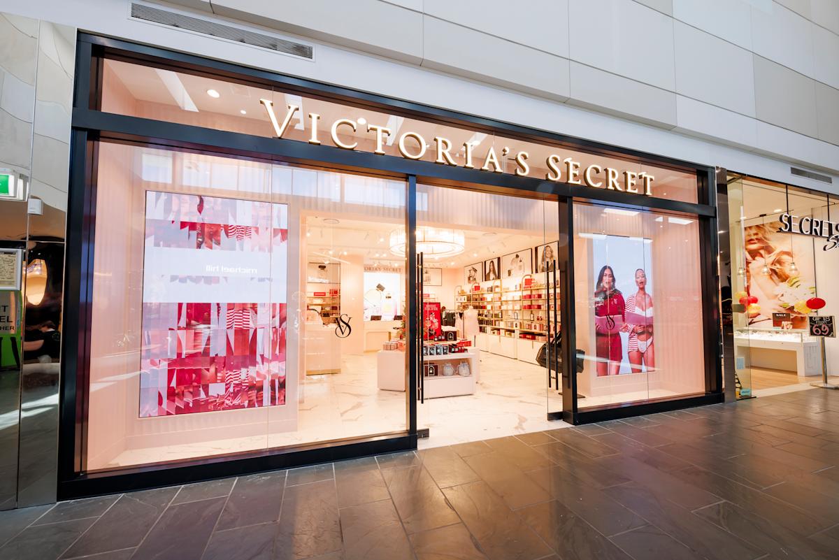 Victoria's Secret storefront image