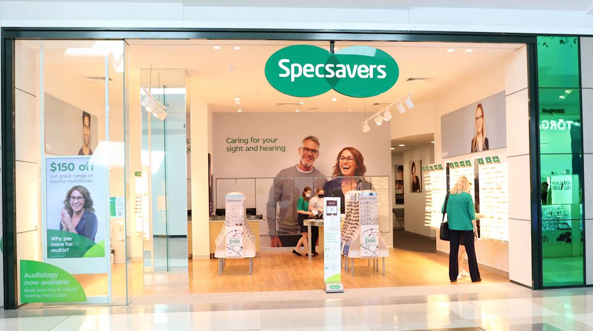 Specsavers storefront image