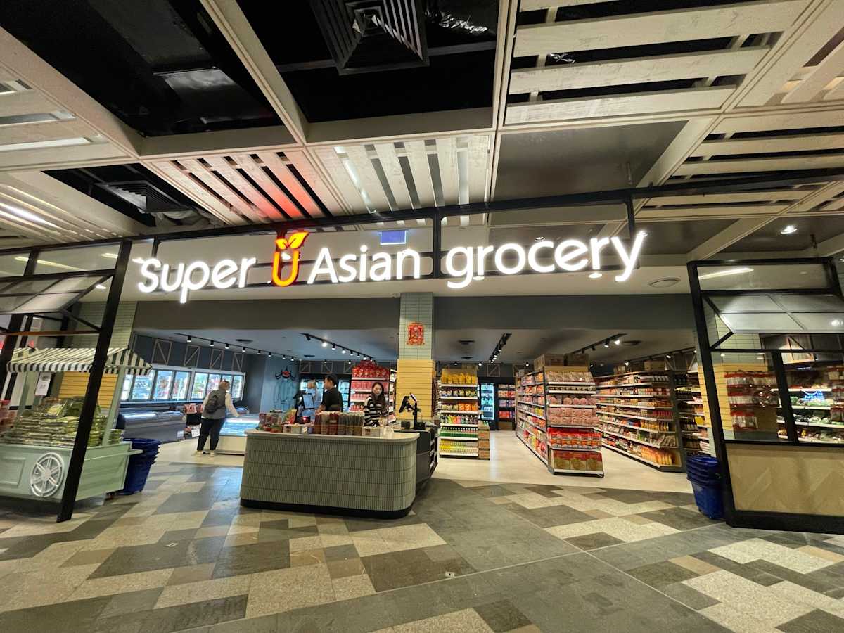 Super U Asian Market storefront image
