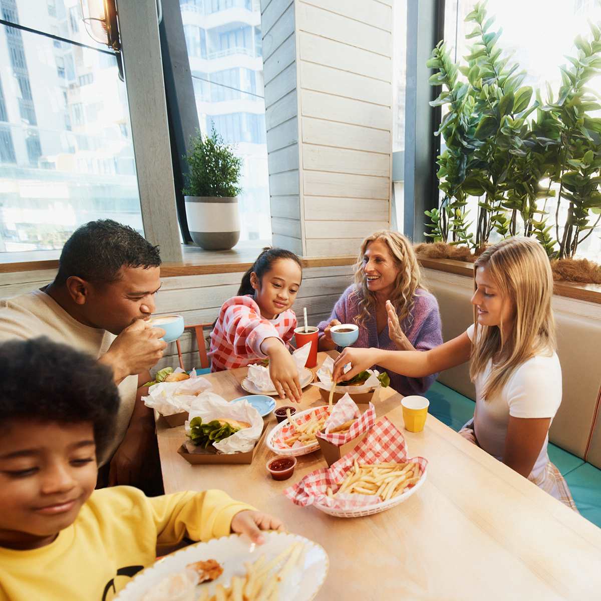 Family Friendly Restaurants Hero Image Set