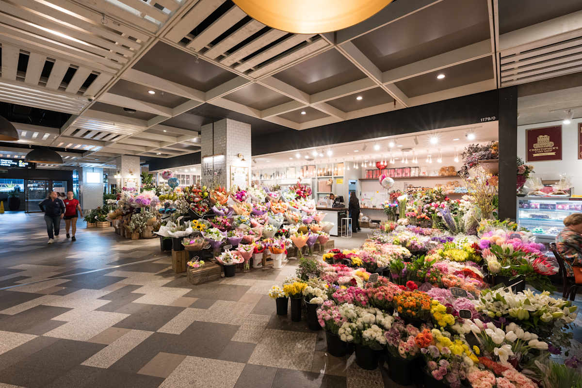 VHouse Florist storefront image