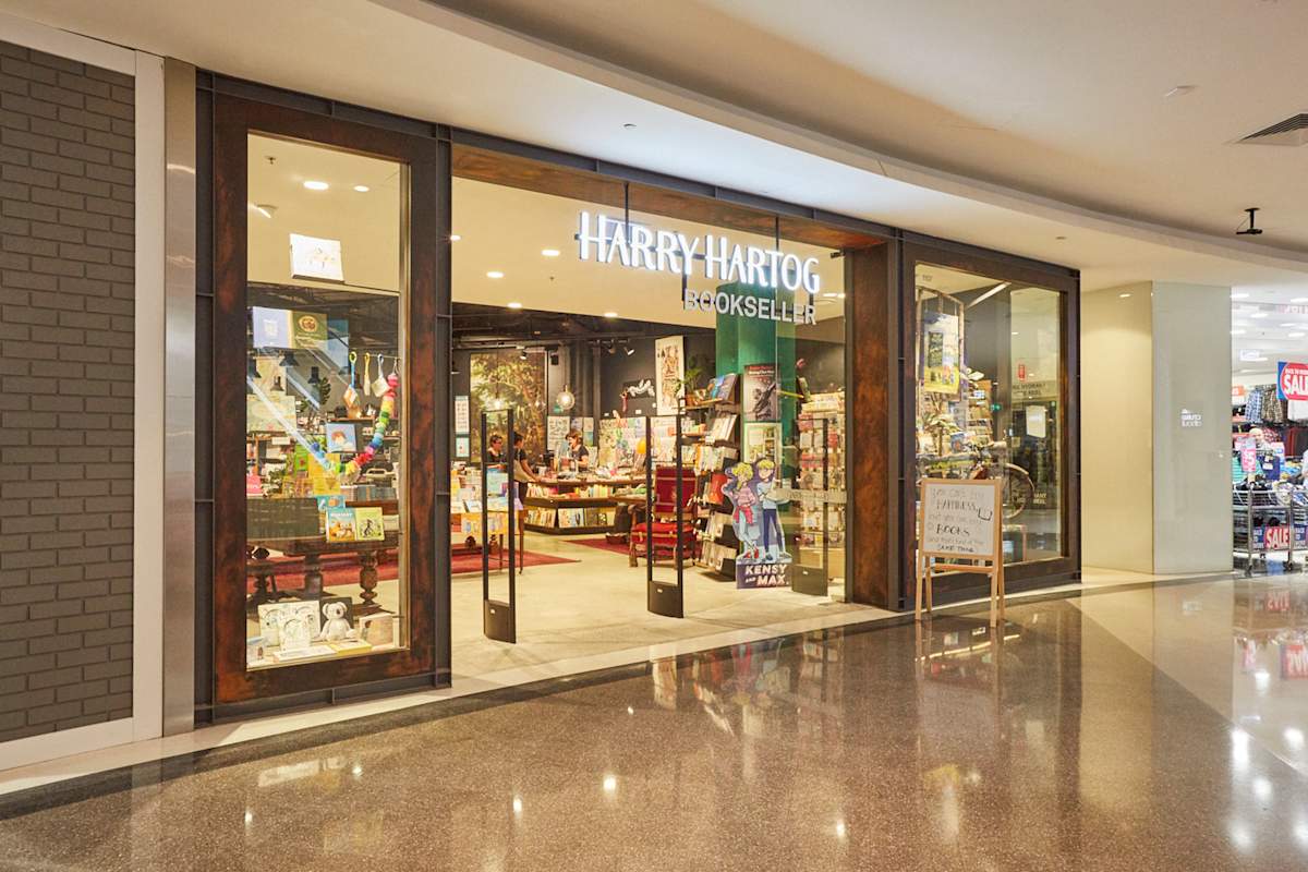 Harry Hartog Bookseller storefront image