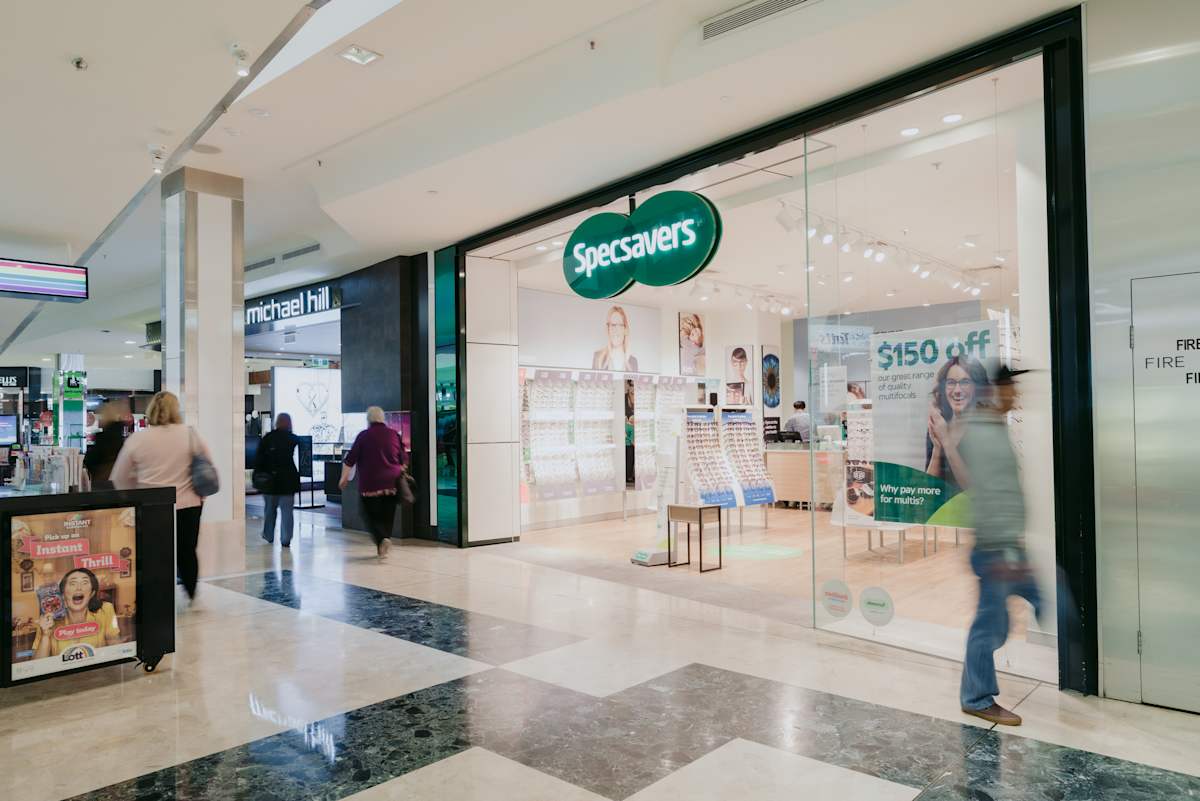 Specsavers storefront image