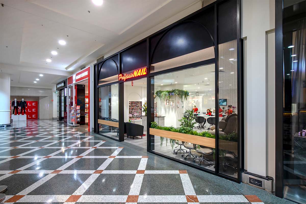 ProfessioNAIL storefront image