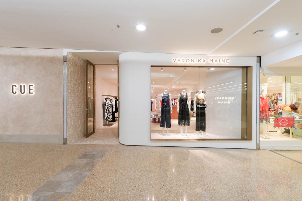 Veronika Maine storefront image