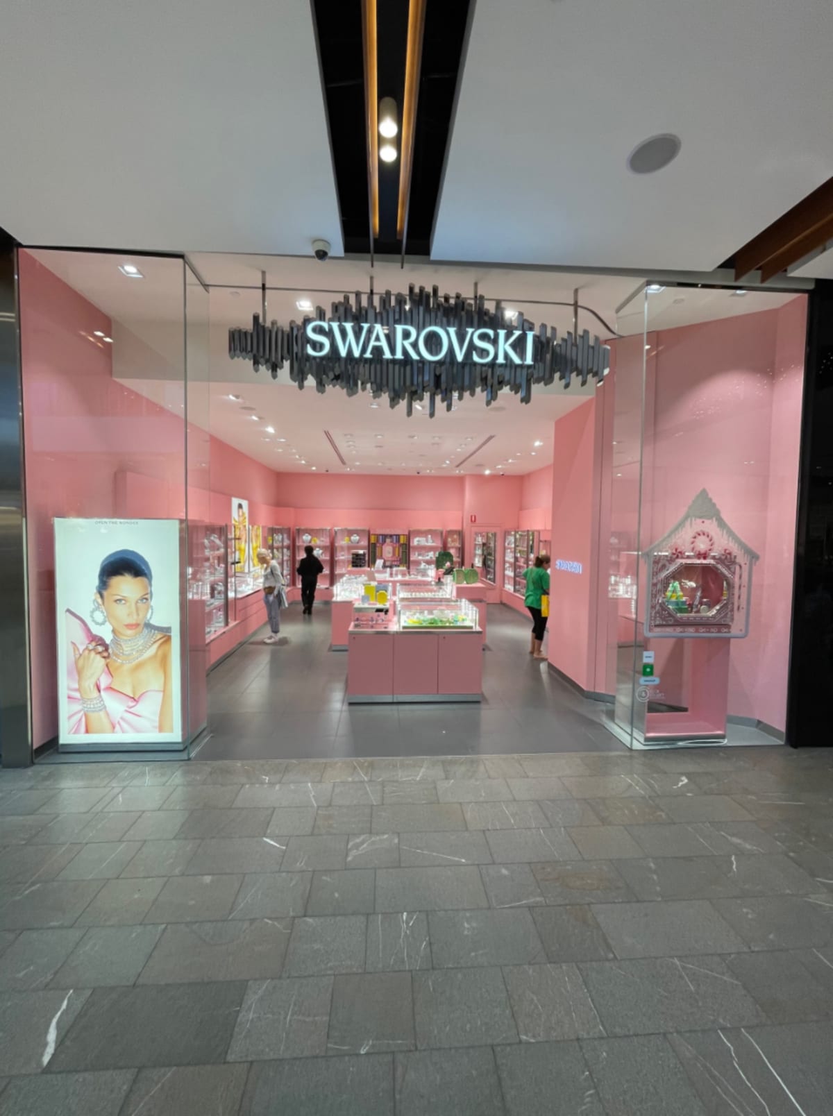 Swarovski storefront image